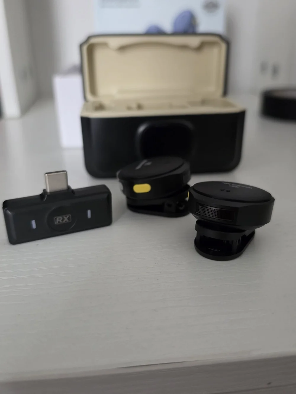 Wireless Microphone with Charging Case - Blue
